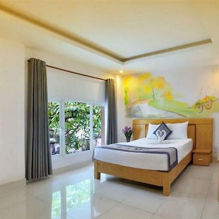 U And Me Hotel Tan Phong Εξωτερικό φωτογραφία